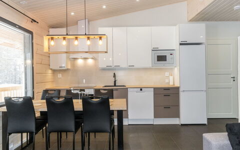 Pehtoori B: Meubilair, Interieur Ontwerp, Keuken, Hout, Countertop, Lichte Inrichting, Plafond, Flooring, Verlichting, Toestel Van De Keuken