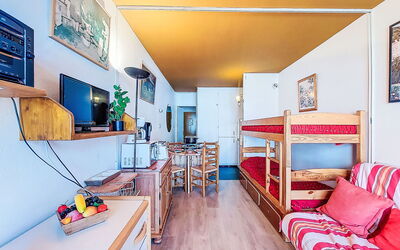 Accommodatie:&nbsp;Cosmos 120.7