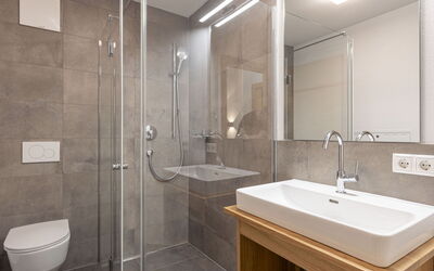 Accommodatie:&nbsp;Superior # 5B mit Sauna 700.10