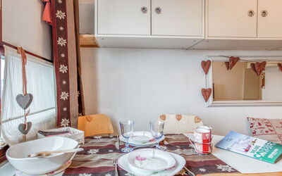 Accommodatie:&nbsp;Vostok Zodiaque 800.87