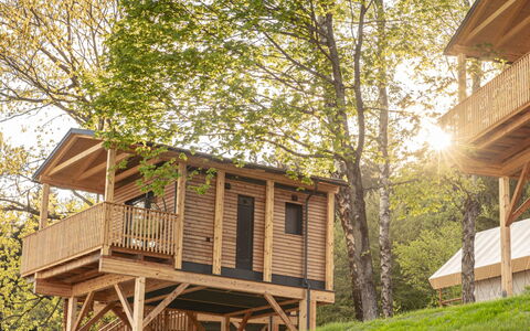 Premium Baumhaus mit 1 Schlafzimmer: Lucht, Sneeuw, Berg, Natuur, Natuurlijk Landschap, Helling, Huis, Gebouw, Freezing, Landelijk Gebied