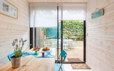 Lacanau 700: Fabriek, Water, Eigendom, Meubilair, Gebouw, Tafel, Venster, Azure, Stoel, Interieur Ontwerp