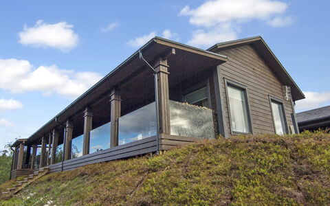 Haltinmalla: Veranda, Verblijf, Hardwood, Outdoor Structuur, Beits, Dek, Eco Hotel, Garden Gebouwen, Boerderij, Plank
