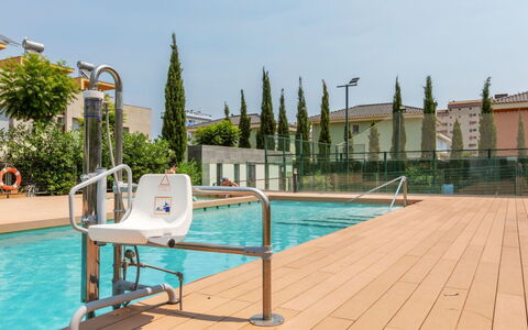 Residencial Oropesa - la Concha: Zwembad, Recreatiecentrum, Oefeningsmachine, Buitenmeubels, Ligstoel