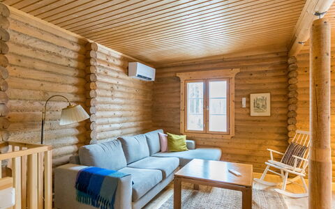 Hiljanrinne: Hout, Huis, Sneeuw, Verblijf, Huis, Winter, Dak, Freezing, Siding, Helling