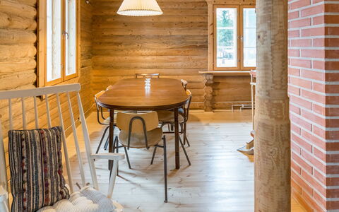 Hiljanrinne: Hout, Huis, Sneeuw, Verblijf, Huis, Winter, Dak, Freezing, Siding, Helling