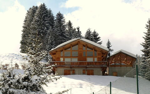 L'Epachat: Sneeuw, Winter, Huis, Eigendom, Huis, Boom, Gebouw, Verblijf, Onroerend Goed, Lucht