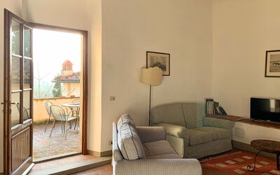 Le Fonti 7: Meubilair, Muur, Interieur Ontwerp, Hout, Flooring, Verdieping, Plafond, Kamer, Verlichting, Woonkamer