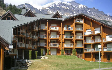 Les Combettes D et e: Eigendom, Gebouw, Huis, Huis, Appartement, Onroerend Goed, Condominium, Berg, Architectuur, Bergketen