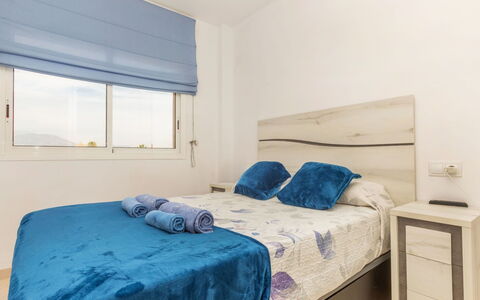 Duc Medinacelli: Meubilair, Bed, Interieur Ontwerp, Slaapkamer, Hout, Verdieping, Flooring, Laken, Kamer, Bedding