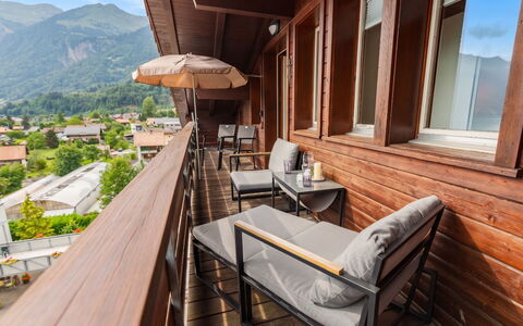 Brienz Sunset: Boom, Hout, Verblijf, Huis, Dak, Huis, Land Lot, Landelijk Gebied, Siding
