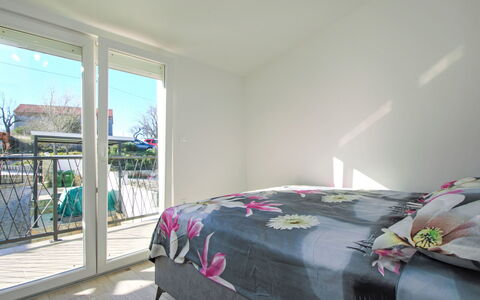 Aurora: Verdieping, Appartement, Huis, Daylighting, Slaapkamer, Ontwerp, Bed, Beits, Linens, Balkon