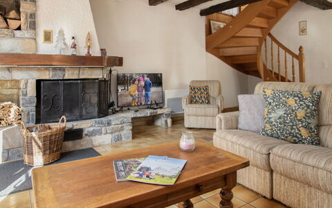 Véronique: Meubilair, Interieur Ontwerp, Flooring, Bankstel, Hout, Verdieping, Woonkamer, Kamer, Plafond, Tafel