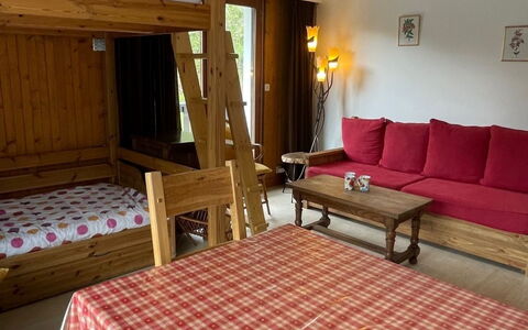 Les Aiguilles du Brévent: Meubilair, Eigendom, Gebouw, Comfort, Tafel, Textiel, Hout, Interieur Ontwerp, Flooring, Verdieping