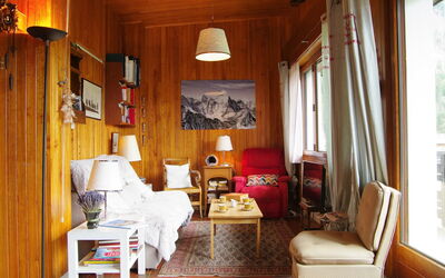 Le Bois du Bouchet 490.7: Kamer, Meubilair, Eigendom, Interieur Ontwerp, Gebouw, Woonkamer, Huis, Huis, Onroerend Goed, Tafel