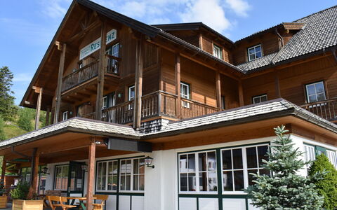 Accommodatie:&nbsp;#5 mit Balkon 121.7