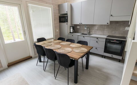 Villa Galdu a: Meubilair, Hout, Flooring, Verdieping, Interieur Ontwerp, Houten Vloer, Keuken, Huis, Keuken En Eettafel, Appartement