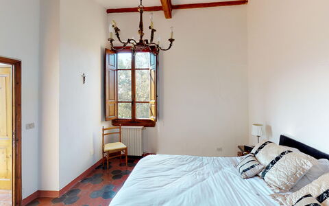 Villa La Cicogna Tuscany: Meubilair, Venster, Gebouw, Comfort, Hout, Huis, Textiel, Verlichting, Interieur Ontwerp, Architectuur