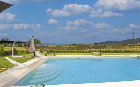 Casa Angela: Zwembad, Woongebied, Toevlucht, Vrije Tijd, Thermae, Landgoed, Buitenmeubels, Menselijke Nederzetting, Villa, Hacienda