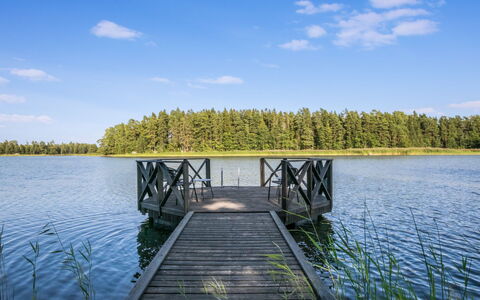 Villa Blombacka: Venster, Huis, Hout, Huis, Siding, Verblijf, Dak, Freezing, Schuifraam, Helling