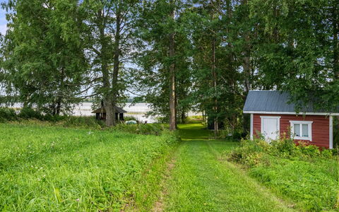 Kekkola: Bed, Meubilair, Slaapkamer, Interieur Ontwerp, Bedding, Laken, Flooring, Hout, Verdieping, Kamer