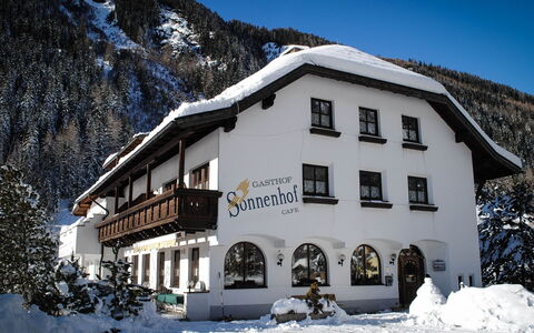 Feichten im Kaunertal 107: Sneeuw, Gebouw, Eigendom, Berg, Venster, Lucht, Huis, Helling, Wereld, Boom