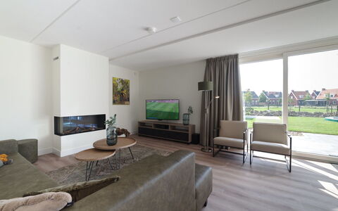 Ganuenta: Eigendom, Bankstel, Comfort, Fabriek, Hout, Interieur Ontwerp, Tafel, Flooring, Schaduw, Verdieping