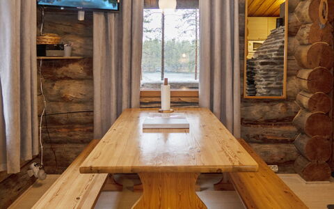 Hakojärven Kelomajat 2: Hout, Flooring, Interieur Ontwerp, Verdieping, Beits, Plafond, Hardwood, Plank, Kamer, Lichte Inrichting