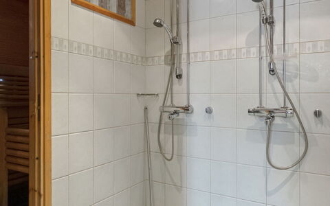 Nuovo Casa a: Verblijf, Huis, Huis, Garden Gebouwen, Siding, Blokhut, Boerderij, Landgoed, Schuur, Werf