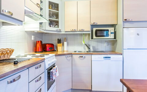 Tulikettu 1: Verblijf, Huis, Huis, Garden Gebouwen, Siding, Blokhut, Boerderij, Landgoed, Schuur, Werf