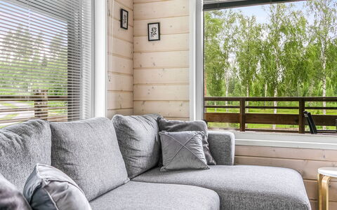 Himoksen Keiju 1: Bed, Meubilair, Slaapkamer, Interieur Ontwerp, Bedding, Laken, Flooring, Hout, Verdieping, Kamer