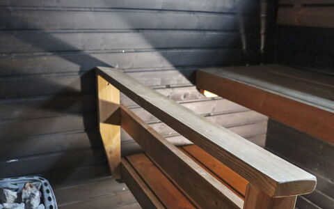 Skivillas 78 (4): Bed, Meubilair, Slaapkamer, Interieur Ontwerp, Bedding, Laken, Flooring, Hout, Verdieping, Kamer