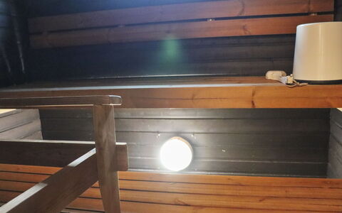 Skivillas 78 (4): Bed, Meubilair, Slaapkamer, Interieur Ontwerp, Bedding, Laken, Flooring, Hout, Verdieping, Kamer