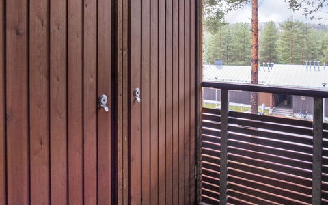 Vuokatti Panorama: Hout, Siding, Dak, Verblijf, Huis, Huis, Deur, Veranda, Garden Gebouwen, Boerderij