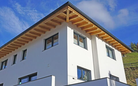 Apart Handle: Sneeuw, Lucht, Berg, Venster, Wolk, Gebouw, Huis, Helling, Boom, Verblijf