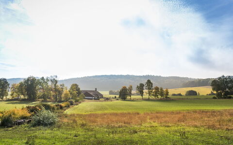 Forsthaus Gut Malberg: Sneeuw, Lucht, Berg, Venster, Wolk, Gebouw, Huis, Helling, Boom, Verblijf