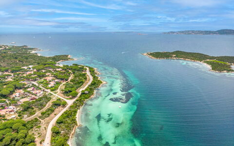 Bolina: Water, Lucht, Watervoorraden, Wolk, Fabriek, Natuurlijk Landschap, Azure, Boom, Kust En Oceanic Landvormen, Strand
