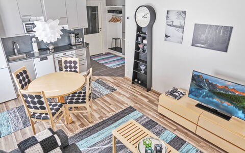 Lumi B 10: Verblijf, Huis, Huis, Garden Gebouwen, Siding, Blokhut, Boerderij, Landgoed, Schuur, Werf