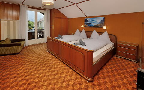 Chalet Dori: Meubilair, Slaapkamer, Huis, Bed, Bed Frame, Bedding, Laken, Beits, Hotel, Hardwood