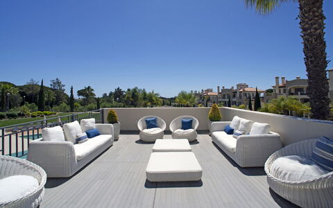 Accommodatie:&nbsp;Pine Hills Safira 171.4