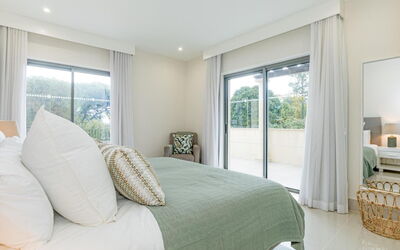 Accommodatie:&nbsp;Pine Hills Reva Santuary Modern Elegance 171.14