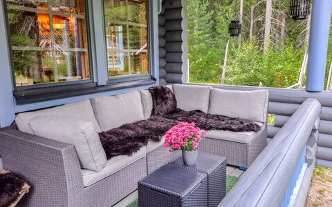 Kaakkuri: Hout, Huis, Sneeuw, Verblijf, Huis, Winter, Dak, Freezing, Siding, Helling