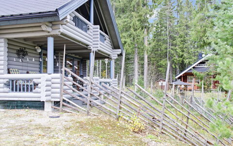 Kaakkuri: Hout, Huis, Sneeuw, Verblijf, Huis, Winter, Dak, Freezing, Siding, Helling
