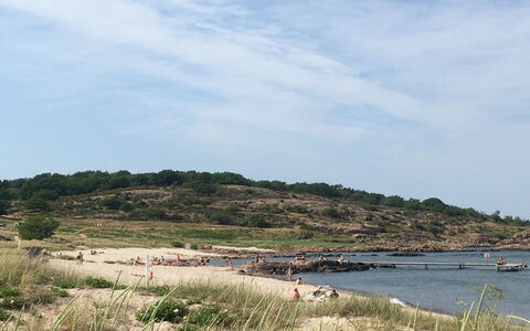 Brigita - 500M from the Sea: Hout, Dak, Architectuur, Huis, Huis, Verblijf, Siding, Hardwood, Helling, Landgoed