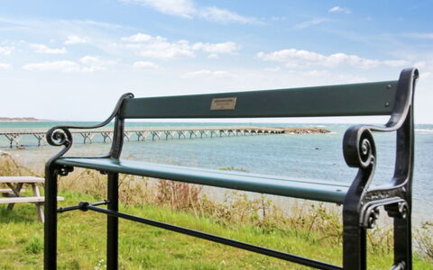 Nikolce - 250M from the Sea: Zwembad, Buitenmeubels, Meubilair, Toevlucht, Flagstone, Eco Hotel, Schaduw, Stoel, Vrije Tijd, Landgoed