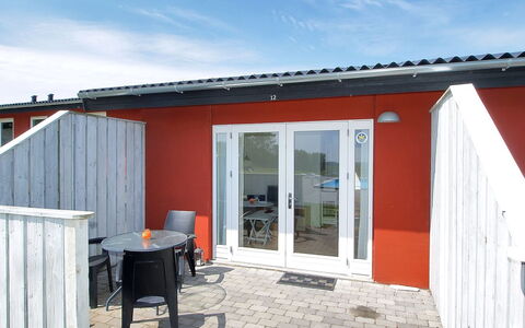Valio - 6Km from the Sea: Hout, Meubilair, Appartement, Kamer, Plafond, Beits, Stoel, Hardwood, Vernis, Timmerhout