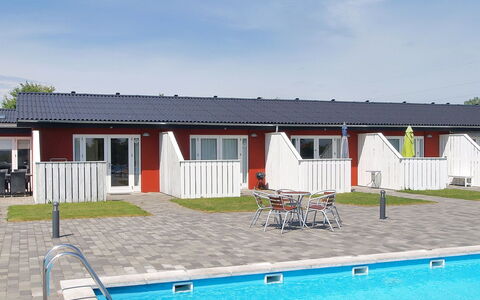 Valio - 6Km from the Sea: Hout, Meubilair, Appartement, Kamer, Plafond, Beits, Stoel, Hardwood, Vernis, Timmerhout