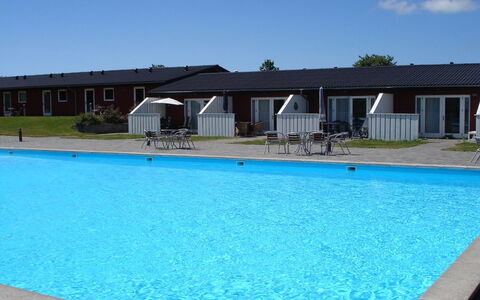 Fränze - 6Km from the Sea: Hout, Meubilair, Appartement, Kamer, Plafond, Beits, Stoel, Hardwood, Vernis, Timmerhout