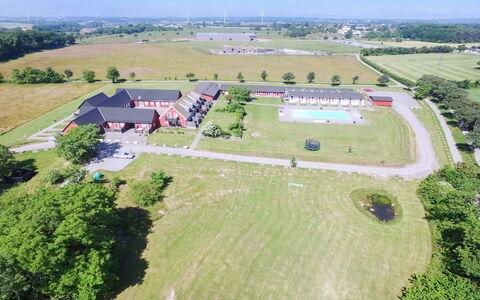 Antine - 6Km from the Sea: Hout, Dak, Huis, Huis, Architectuur, Siding, Land Lot, Verblijf, Schuur, Garden Gebouwen