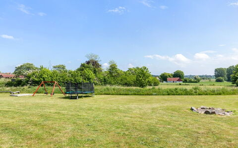 Antine - 6Km from the Sea: Hout, Dak, Huis, Huis, Architectuur, Siding, Land Lot, Verblijf, Schuur, Garden Gebouwen